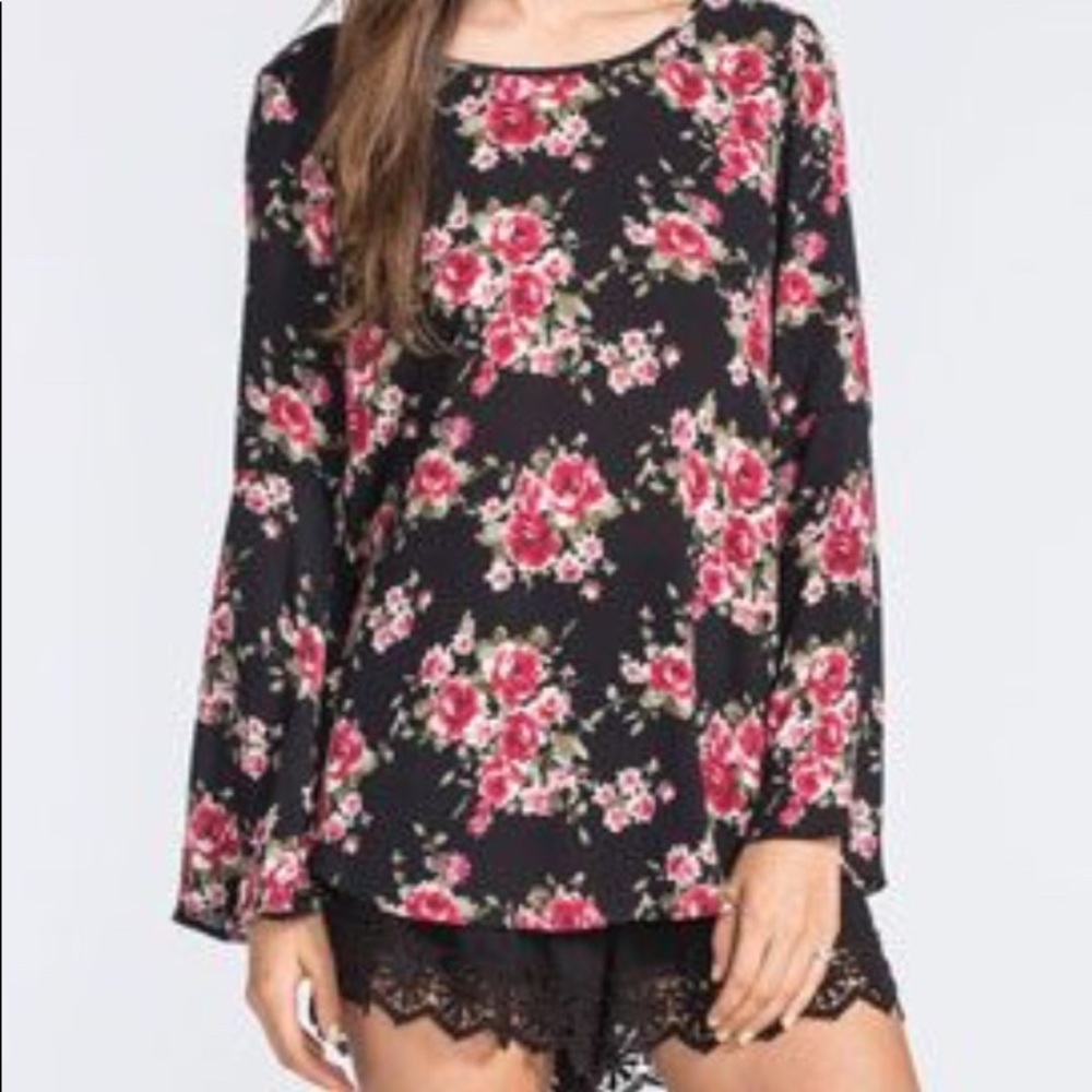Socialite Rose Pattern Top with Bell Sleeves